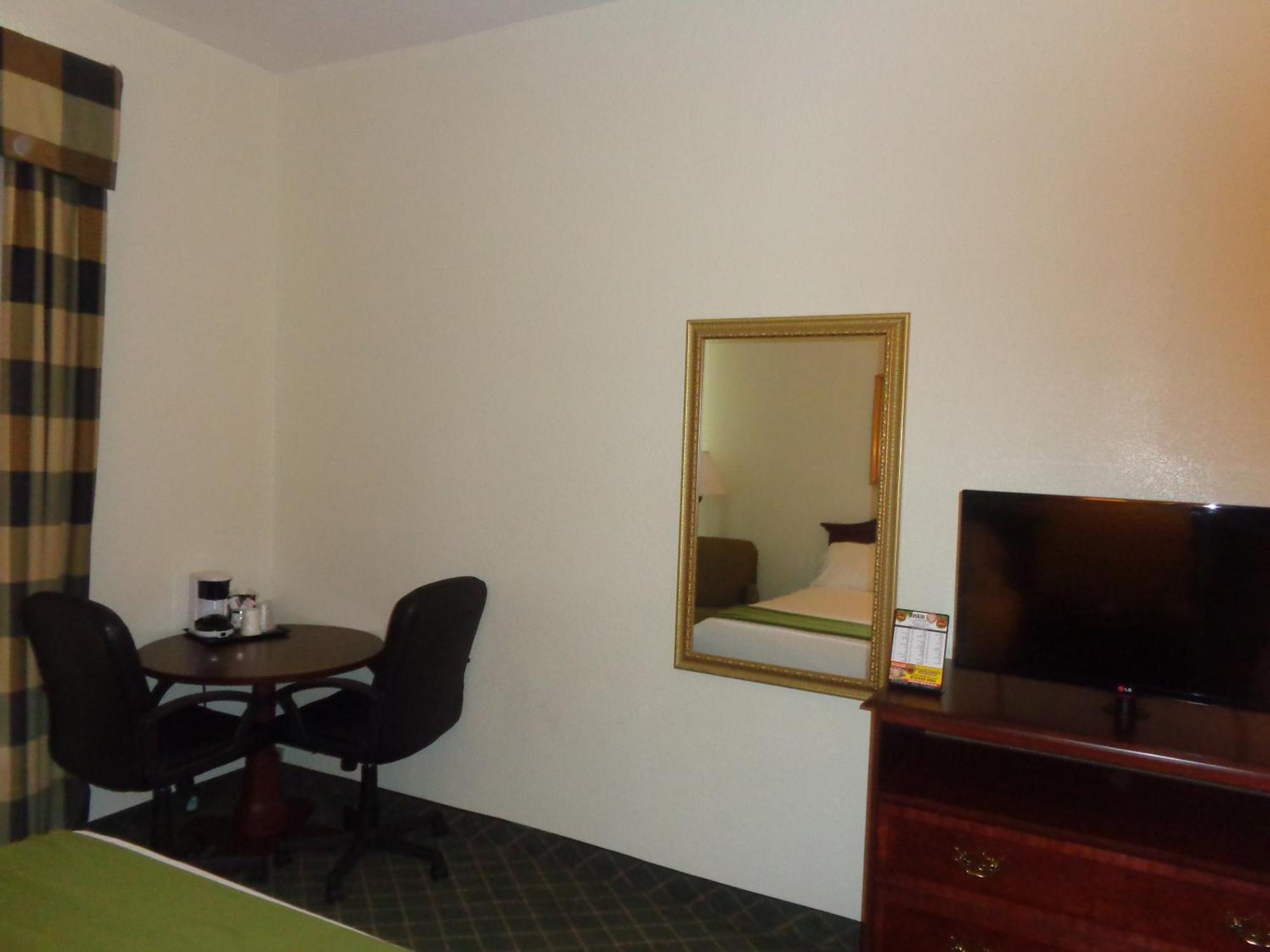 Ruskin Inn Tampa-Sun City Center 외부 사진